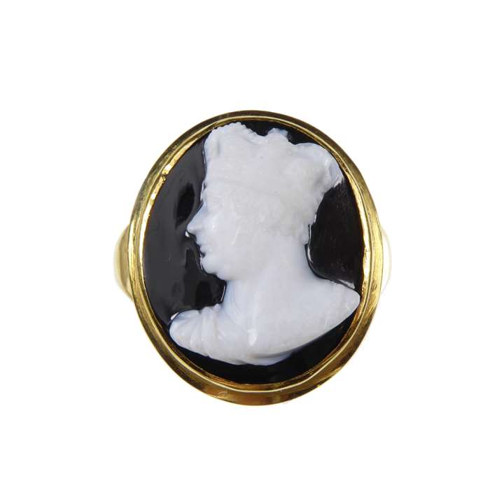 19th century nicolo cameo depicting King George IV,  attributed to Benedetto Pistrucci (1783-1855), later gold ring mount